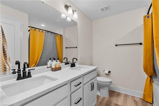 1206 Harbor Crossing Way, Greensboro, NC 27455