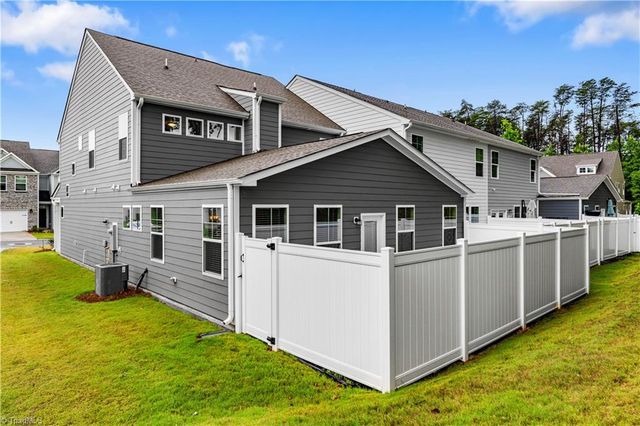 1206 Harbor Crossing Way, Greensboro, NC 27455