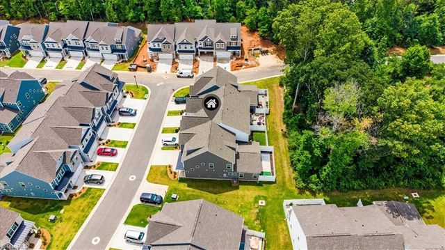 1206 Harbor Crossing Way, Greensboro, NC 27455