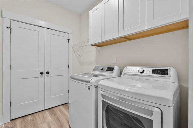1206 Harbor Crossing Way, Greensboro, NC 27455