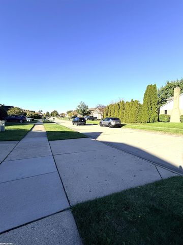 53379 Springhill Meadows Drive, Macomb Twp, MI 48042