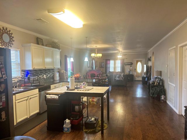 908 E Pine Street, Gurdon, AR 71743