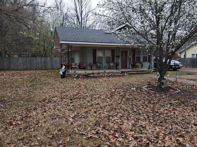 908 E Pine Street, Gurdon, AR 71743