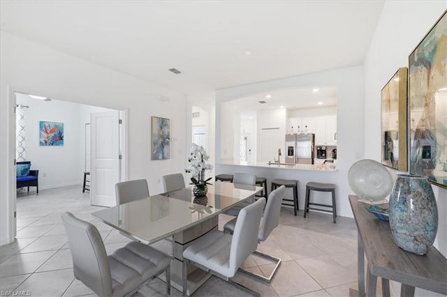 2636 Vine AVE, Naples, FL 34120
