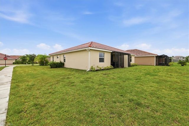 2636 Vine AVE, Naples, FL 34120