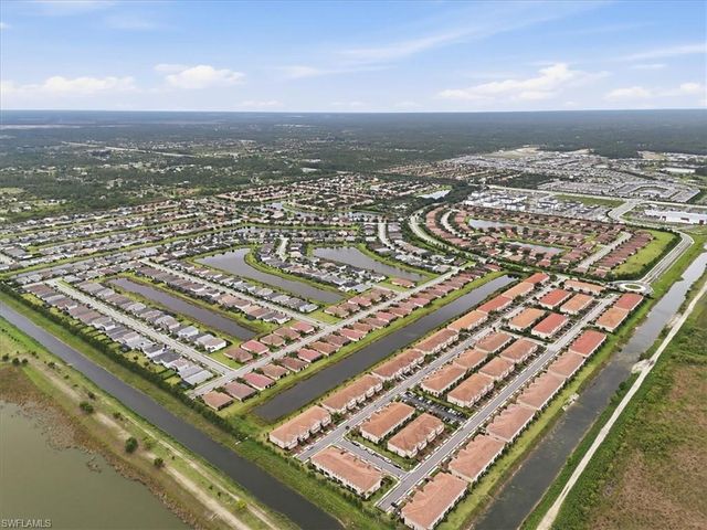 2636 Vine AVE, Naples, FL 34120