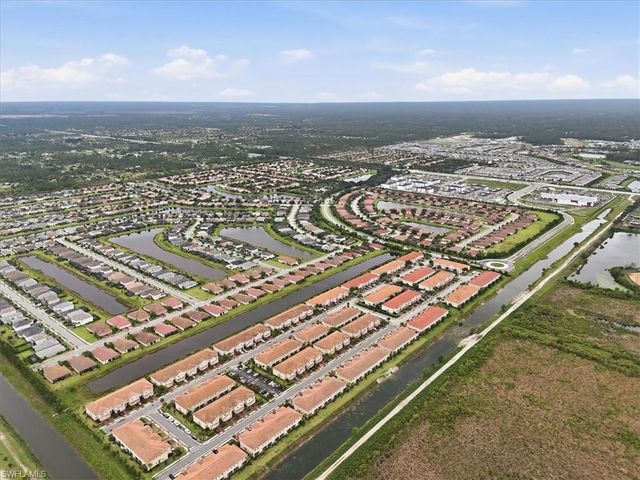 2636 Vine AVE, Naples, FL 34120
