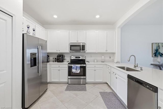 2636 Vine AVE, Naples, FL 34120