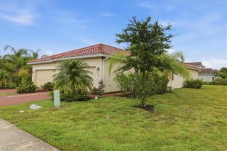 2636 Vine AVE, Naples, FL 34120