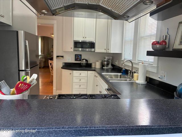 419 Wendover Ave, Louisville, KY 40207