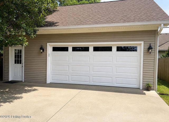 419 Wendover Ave, Louisville, KY 40207