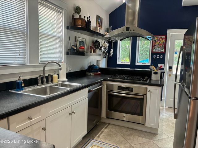 419 Wendover Ave, Louisville, KY 40207