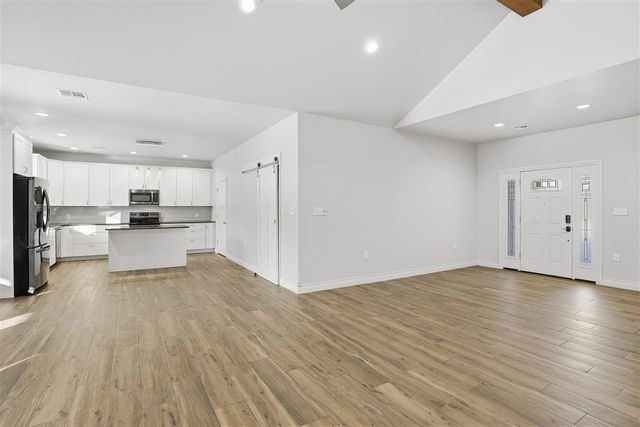 905 NE Bob White Rd, Lawton, OK 73507