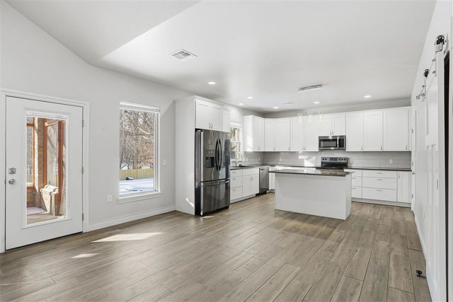 905 NE Bob White Rd, Lawton, OK 73507