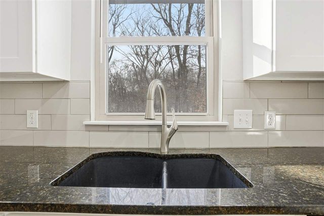 905 NE Bob White Rd, Lawton, OK 73507