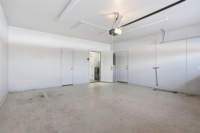 905 NE Bob White Rd, Lawton, OK 73507