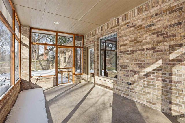 905 NE Bob White Rd, Lawton, OK 73507