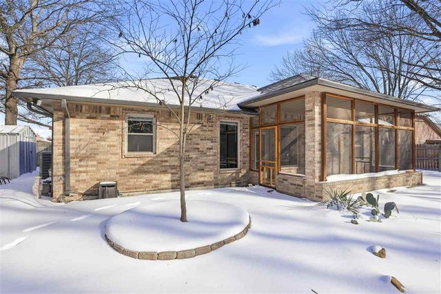 905 NE Bob White Rd, Lawton, OK 73507