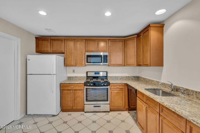 435 Hancock Place, Morganville, NJ 07751