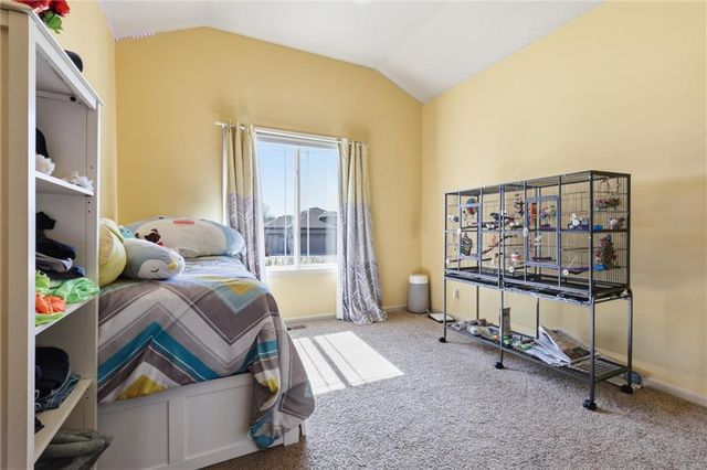 2400 SW River Spring Road, Lee's Summit, MO 64082