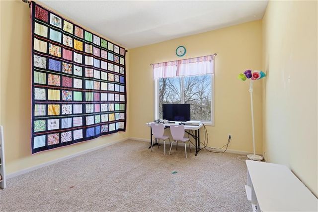 2400 SW River Spring Road, Lee's Summit, MO 64082