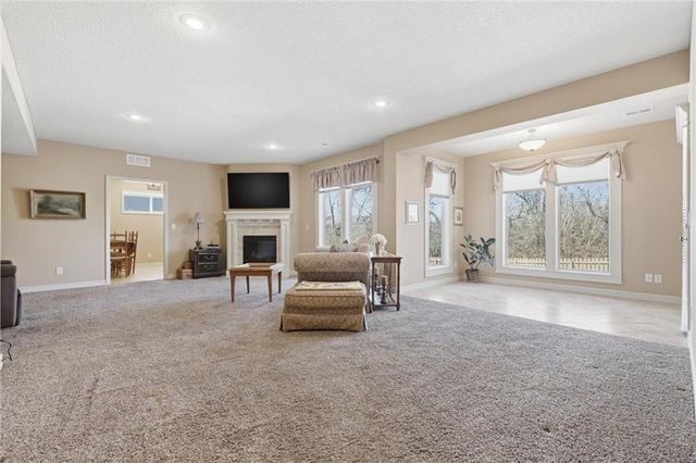 2400 SW River Spring Road, Lee's Summit, MO 64082