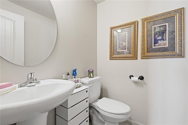 2400 SW River Spring Road, Lee's Summit, MO 64082