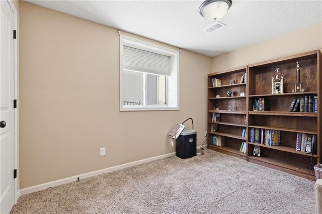 2400 SW River Spring Road, Lee's Summit, MO 64082