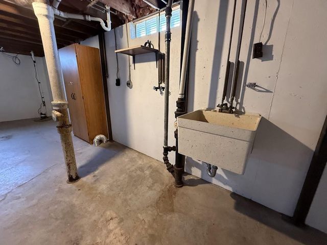 1269 PRIMROSE LANE, Neenah, WI 54965