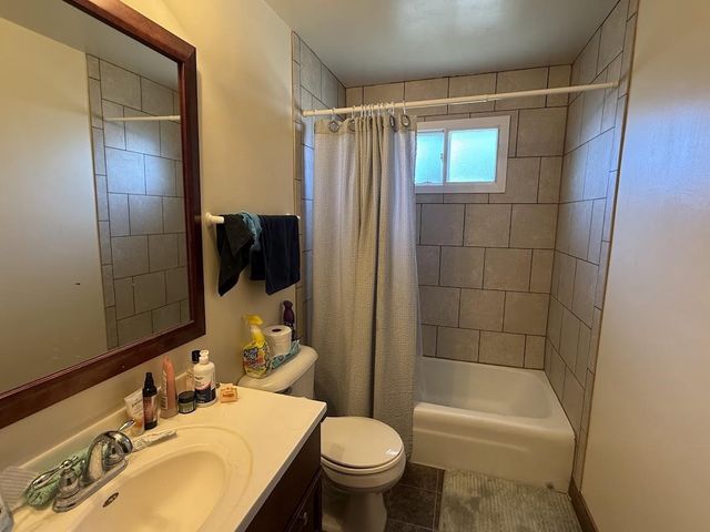 1269 PRIMROSE LANE, Neenah, WI 54965