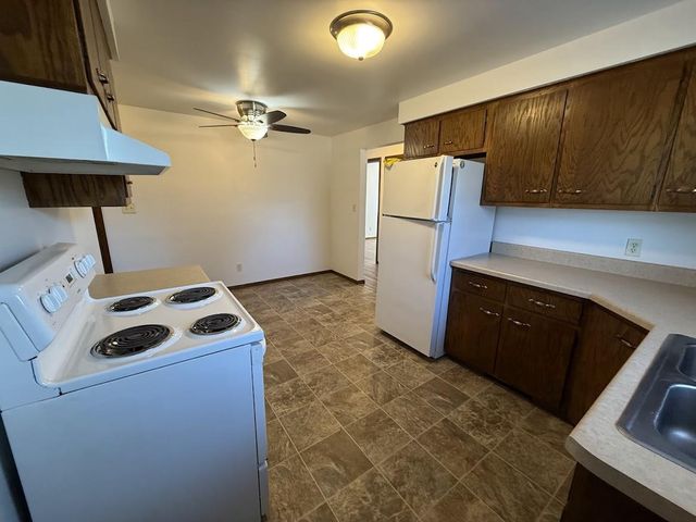 1269 PRIMROSE LANE, Neenah, WI 54965