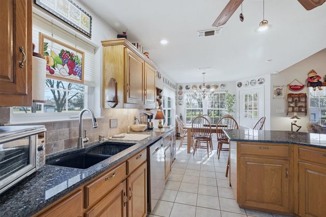 109 Tee Taw Circle, Sherman, TX 75092