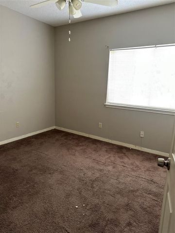 10104 Waterstone Drive, Houston, TX 77042