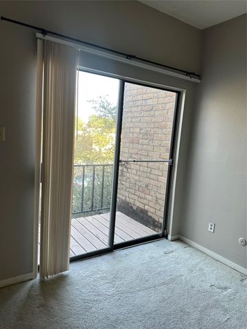 10104 Waterstone Drive, Houston, TX 77042