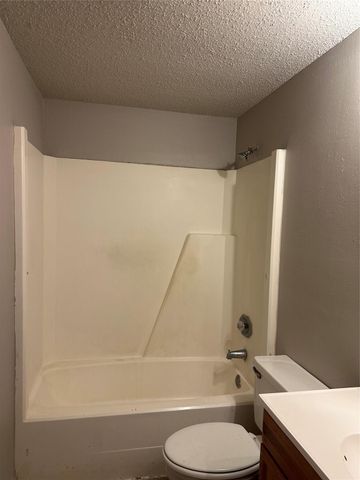 10104 Waterstone Drive, Houston, TX 77042