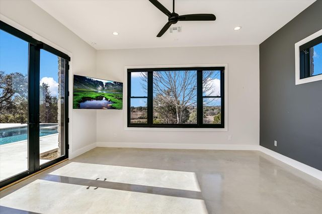 343 Pug Rippy RD, Dripping Springs, TX 78620