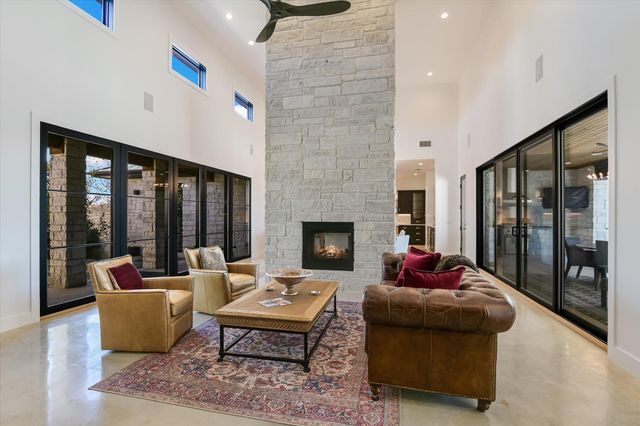 343 Pug Rippy RD, Dripping Springs, TX 78620