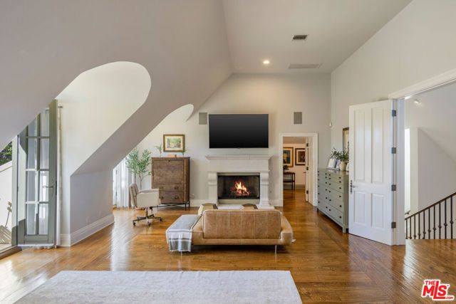 4155 Green Meadow Court, Encino (los Angeles), CA 91316