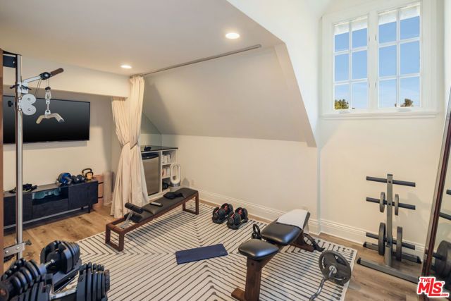 4155 Green Meadow Court, Encino (los Angeles), CA 91316