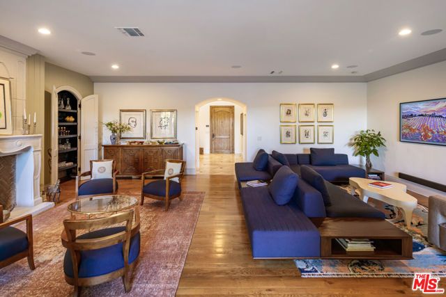 4155 Green Meadow Court, Encino (los Angeles), CA 91316