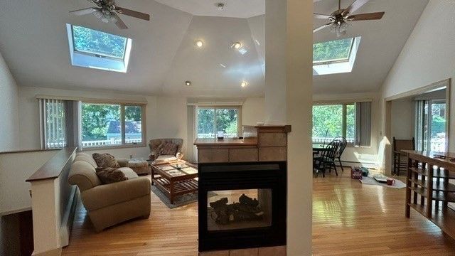 32 Station Ave, Upton, MA 01568