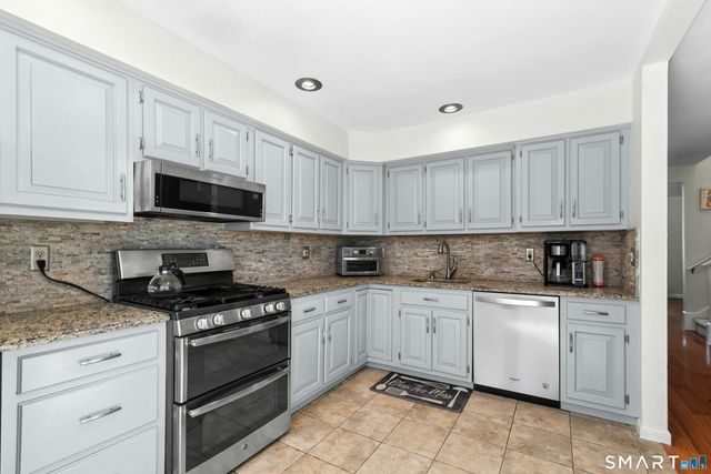 4 Rolling Ridge Road 4, Monroe, CT 06468