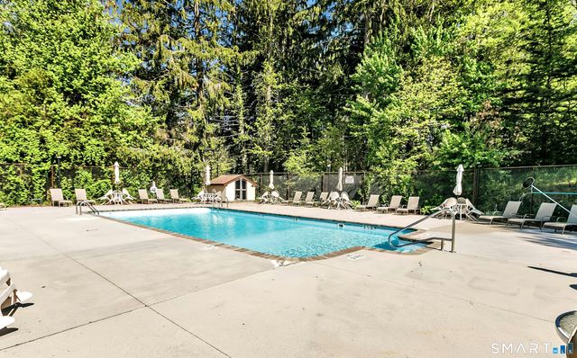 4 Rolling Ridge Road 4, Monroe, CT 06468