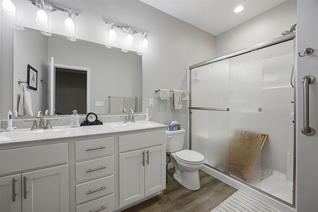 1339 Truman Court NE B, Cedar Rapids, IA 52402