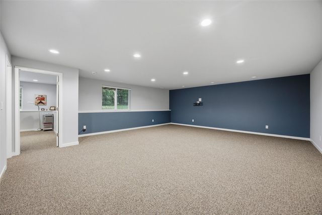 1339 Truman Court NE B, Cedar Rapids, IA 52402