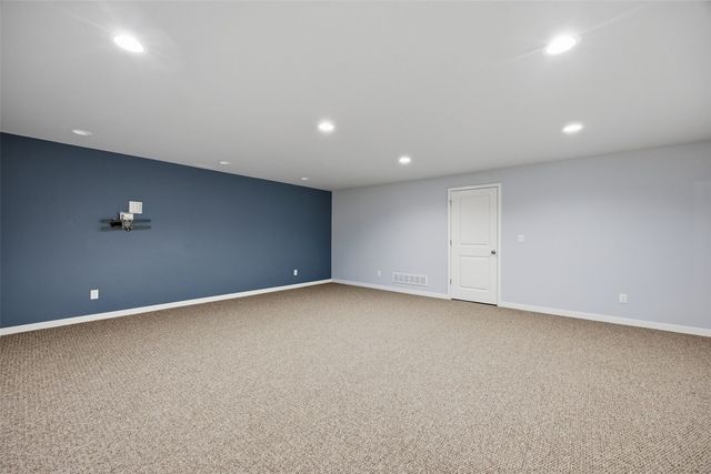1339 Truman Court NE B, Cedar Rapids, IA 52402