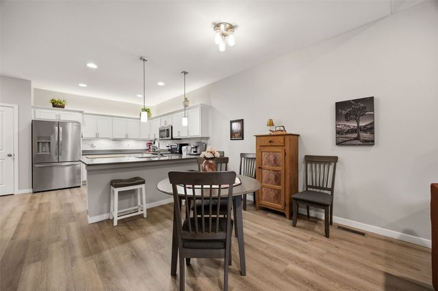 1339 Truman Court NE B, Cedar Rapids, IA 52402