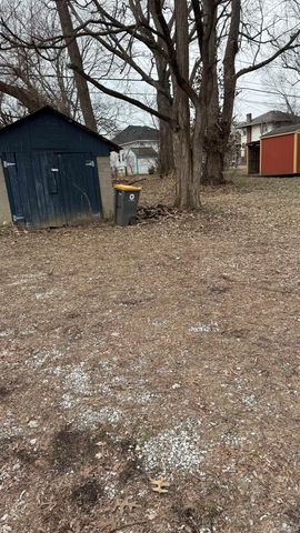 1106 S Madison Street, Bloomington, IN 47403