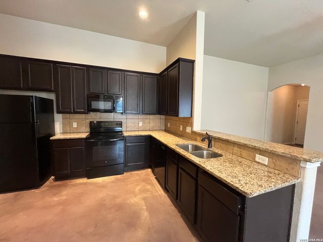 168 JOANNE CV, New Braunfels, TX 78130