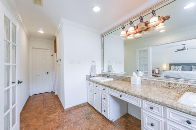 2415 Stoney Brook Drive, Houston, TX 77063